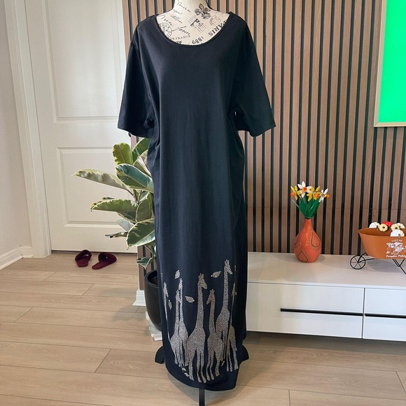 PGB Black Maxi T-Shirt Dress 3X Giraffe Rhinestone Embellished Casual Unique - Picture 1 of 11